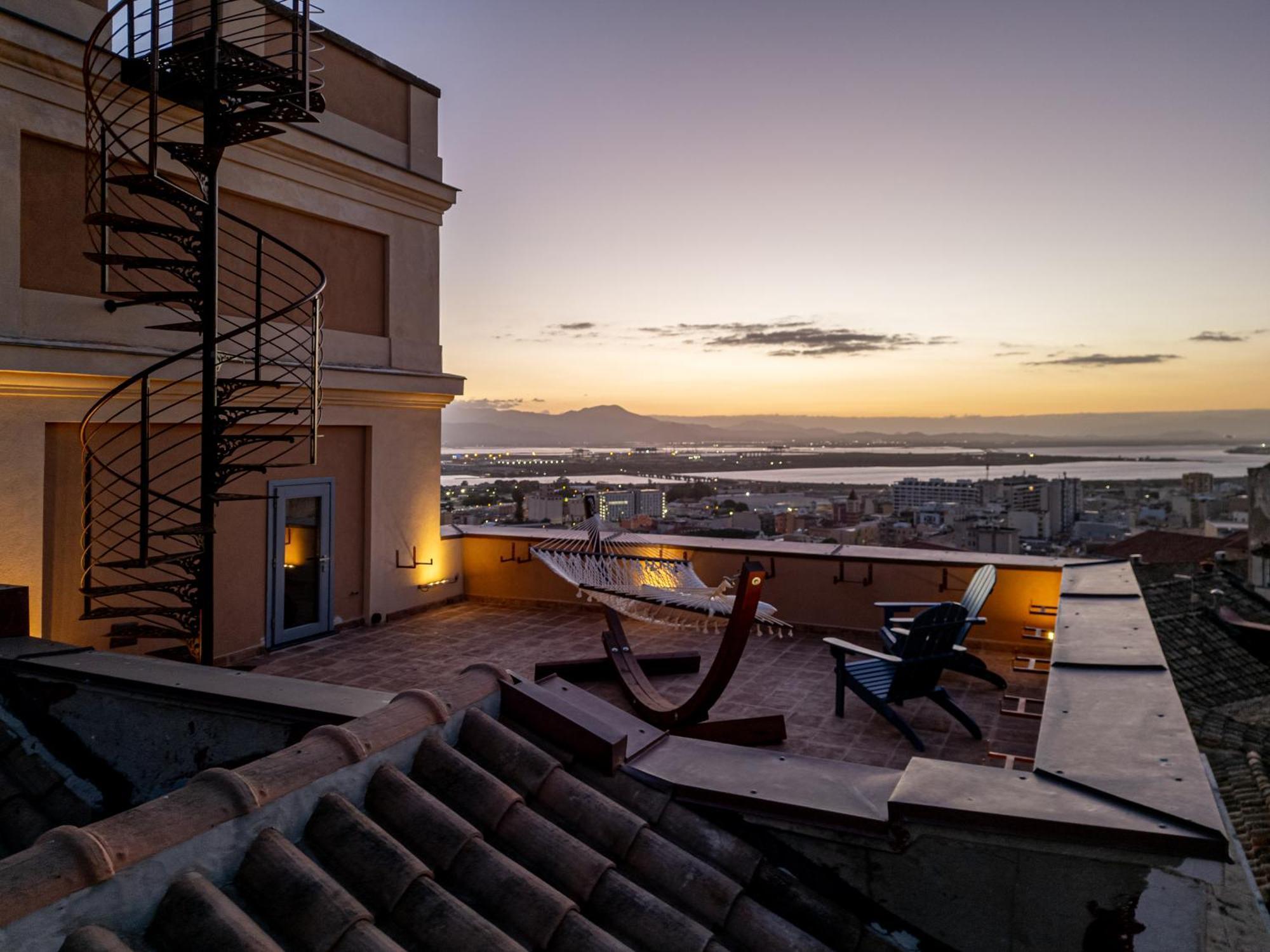 Palazzo Boyl 1840 Hotel Cagliari Exterior photo