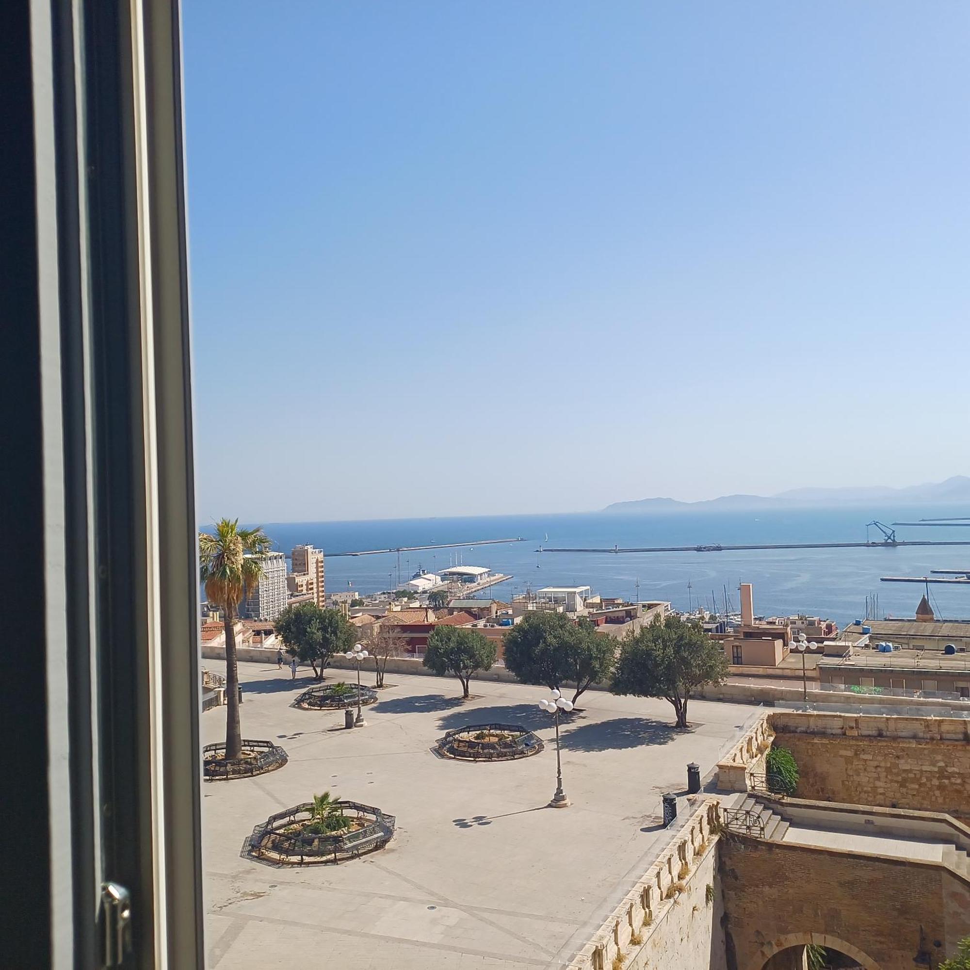Palazzo Boyl 1840 Hotel Cagliari Exterior photo
