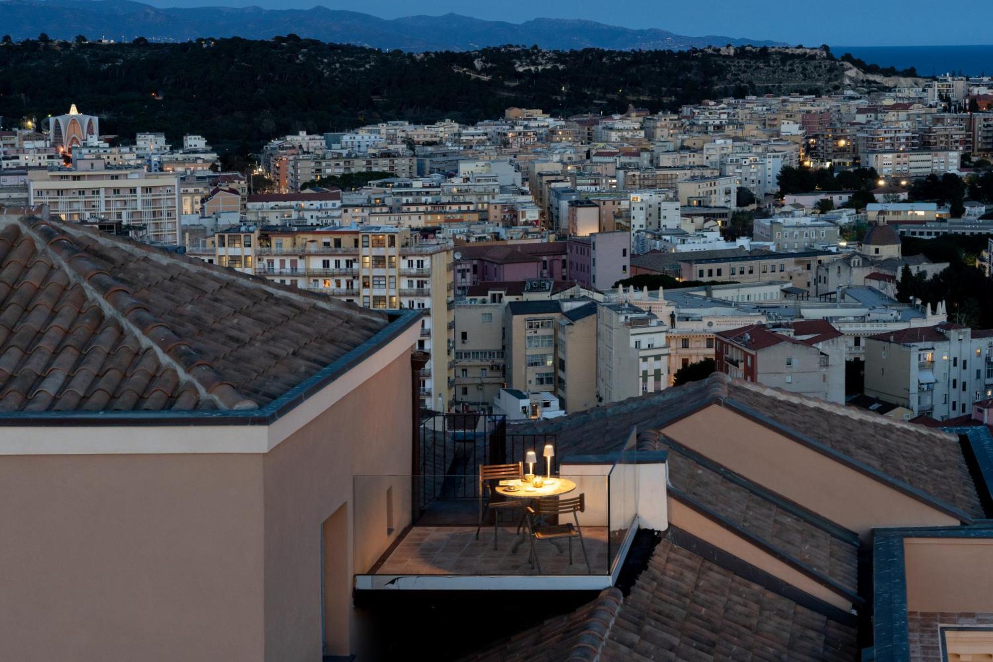Palazzo Boyl 1840 Hotel Cagliari Exterior photo